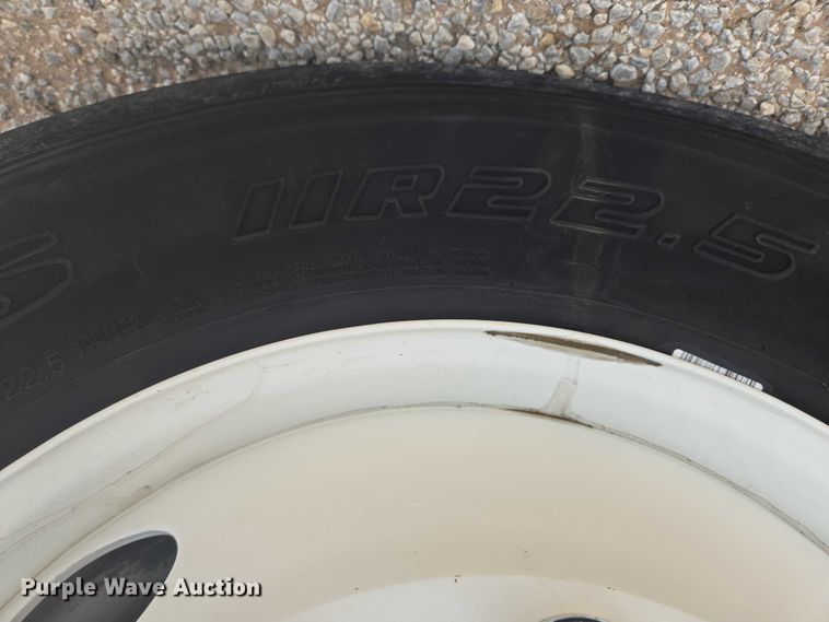 image for item DT4916 2013 Kenworth T370 truck cab and chassis