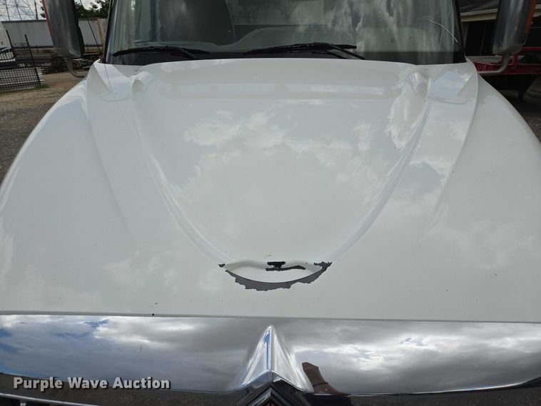 image for item DT4945 2013 International ProStar semi truck