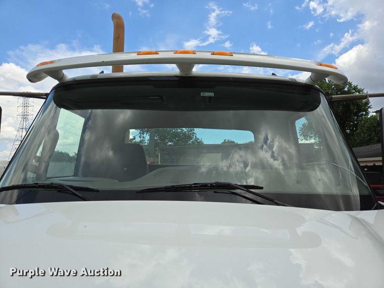 image for item DT4945 2013 International ProStar semi truck