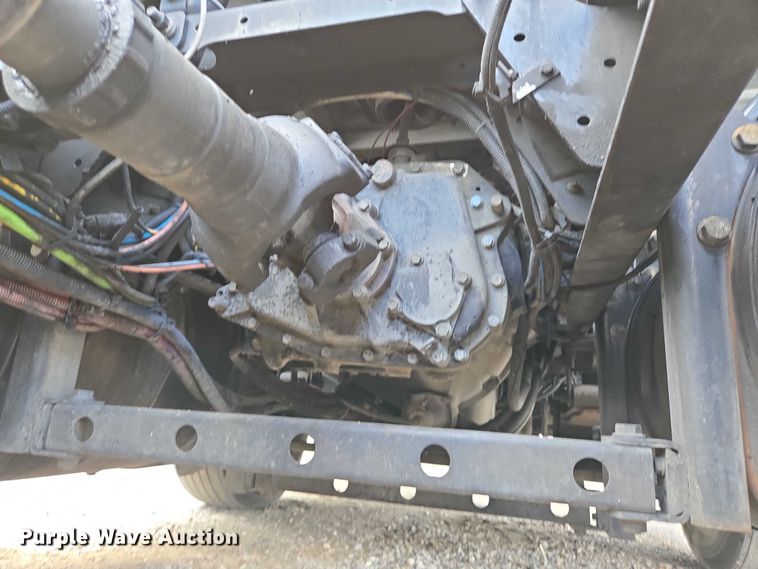 image for item DT4945 2013 International ProStar semi truck