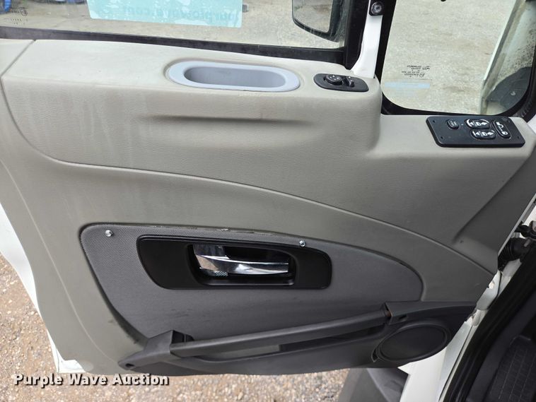 image for item DT4945 2013 International ProStar semi truck