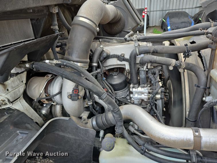 image for item DT4945 2013 International ProStar semi truck