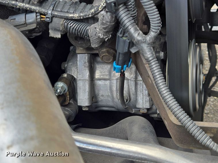 image for item DT4945 2013 International ProStar semi truck