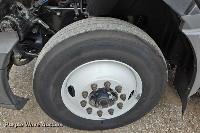 image for item DT4945 2013 International ProStar semi truck