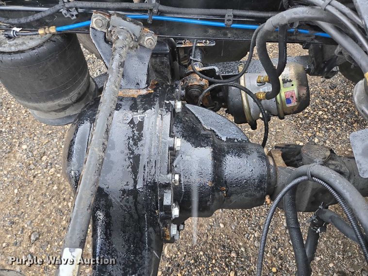 image for item DT4946 2010 Freightliner Cascadia semi truck