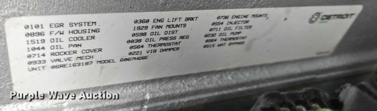 image for item DT4946 2010 Freightliner Cascadia semi truck