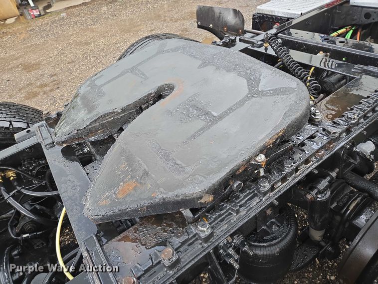 image for item DT4947 2013 International ProStar  semi truck