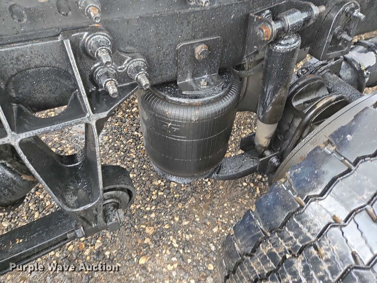 image for item DT4947 2013 International ProStar  semi truck