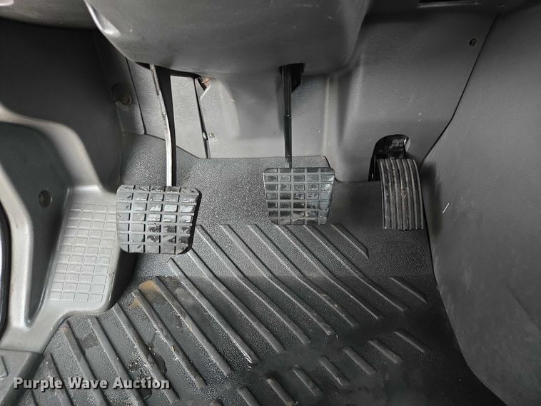 image for item DT4947 2013 International ProStar  semi truck