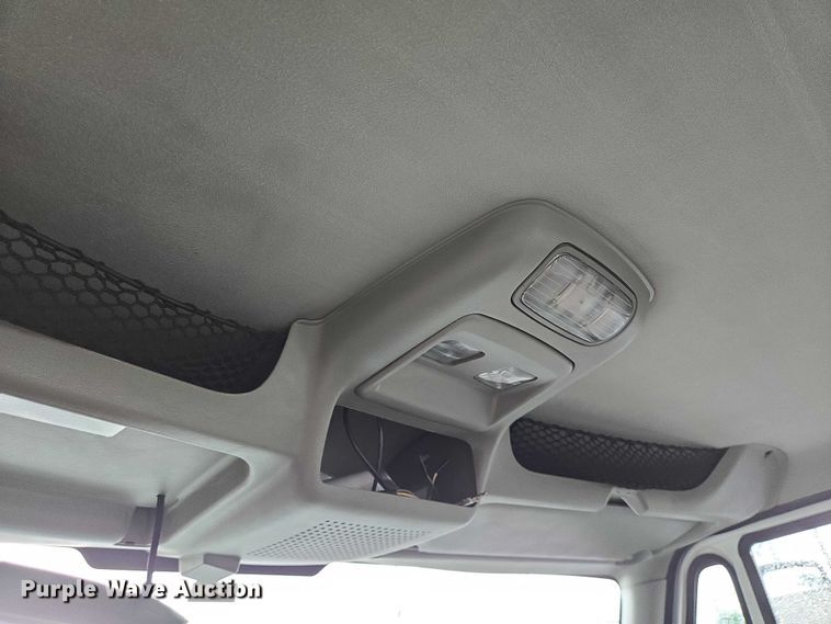 image for item DT4947 2013 International ProStar  semi truck