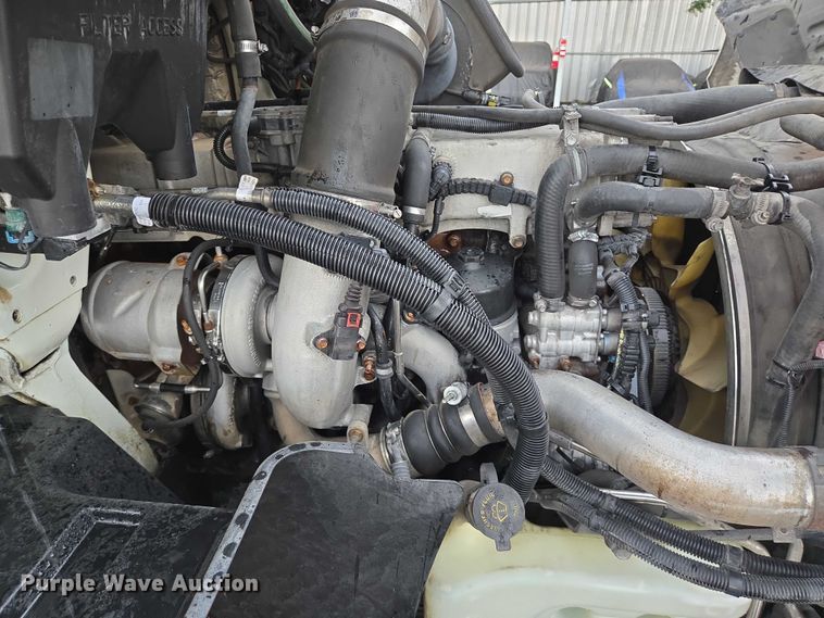 image for item DT4947 2013 International ProStar  semi truck