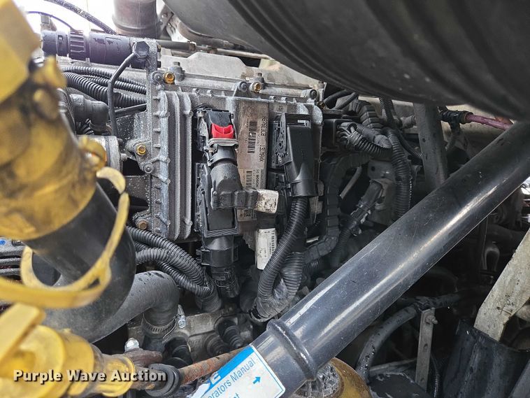 image for item DT4947 2013 International ProStar  semi truck