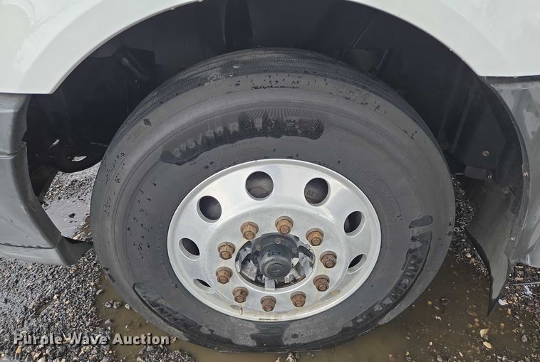 image for item DT4947 2013 International ProStar  semi truck