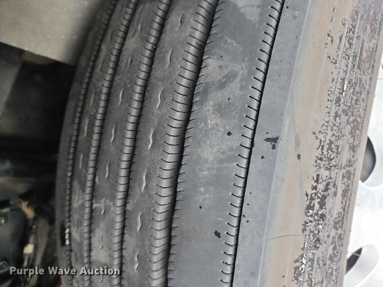 image for item DT4947 2013 International ProStar  semi truck