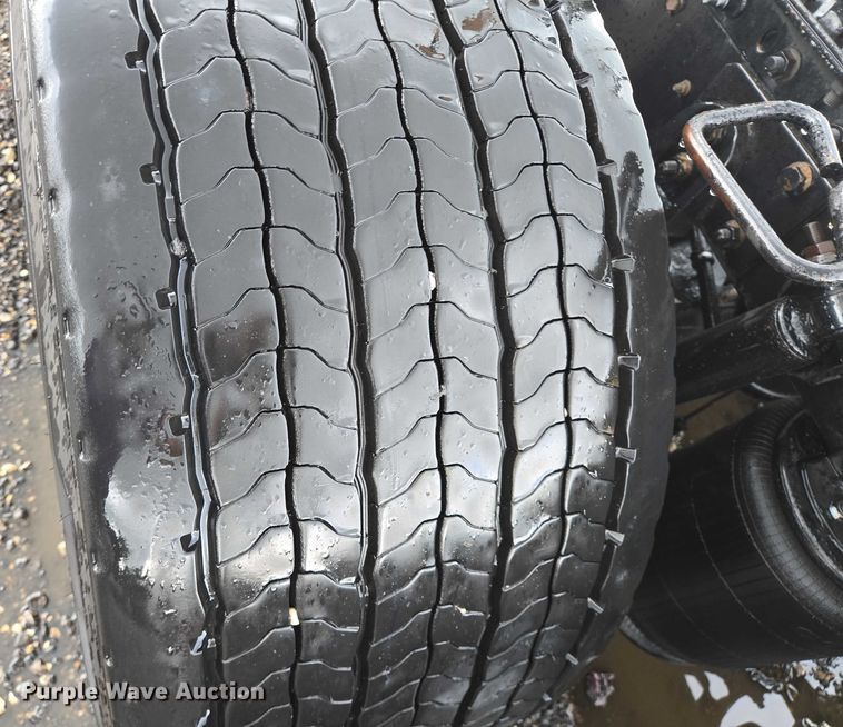 image for item DT4947 2013 International ProStar  semi truck