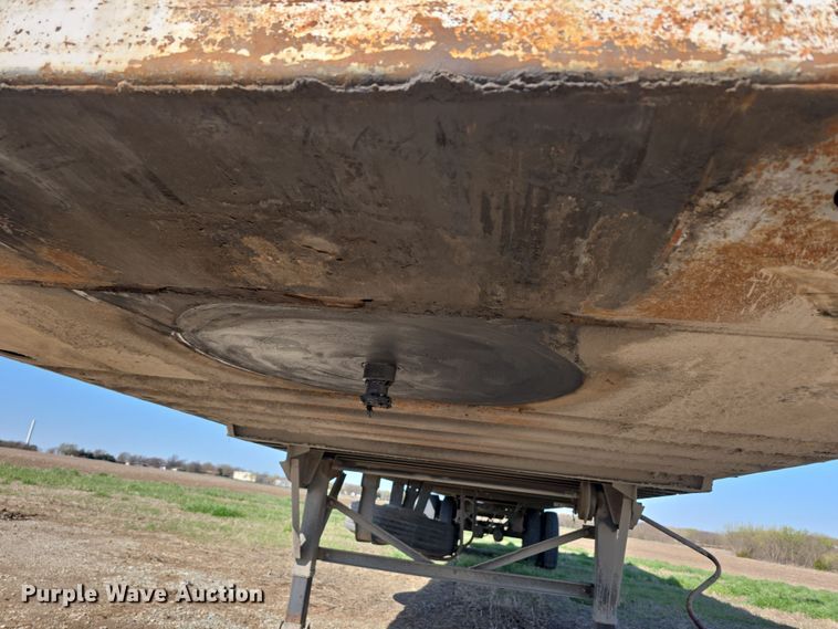 image for item DT6780 1998 Wabash dry van trailer