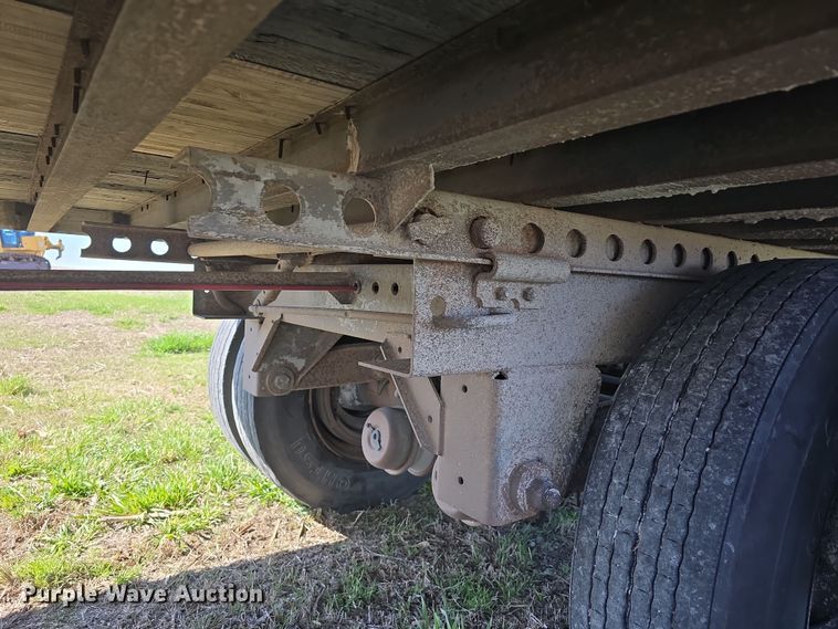 image for item DT6780 1998 Wabash dry van trailer