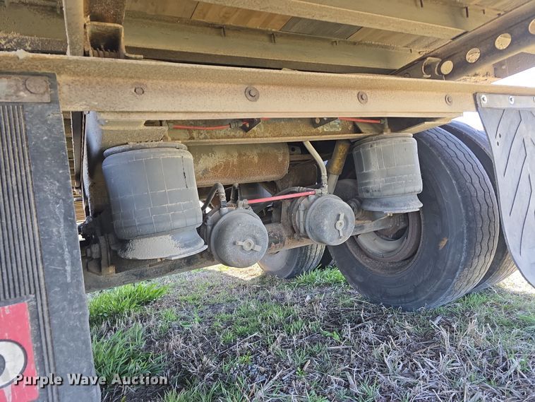 image for item DT6780 1998 Wabash dry van trailer