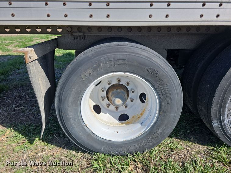 image for item DT6780 1998 Wabash dry van trailer