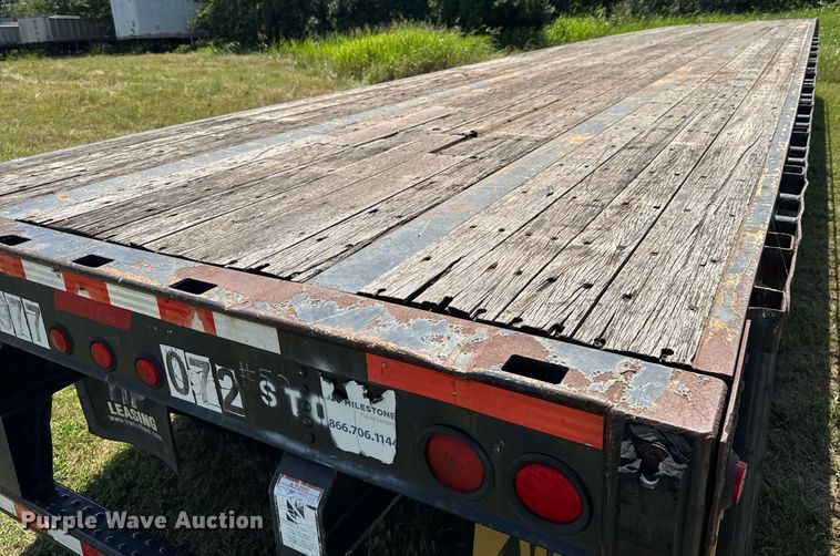 image for item DU9218 2008 Great Dane flatbed trailer