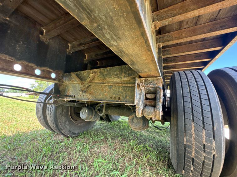 image for item DU9218 2008 Great Dane flatbed trailer