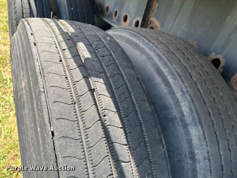 image for item DU9218 2008 Great Dane flatbed trailer