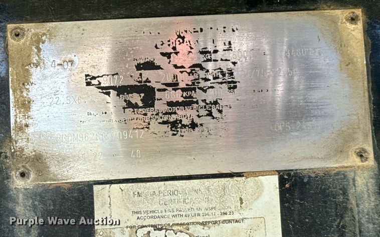 image for item DU9218 2008 Great Dane flatbed trailer