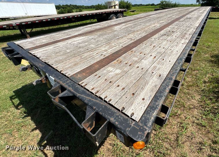 image for item DU9219 2005 Fontaine EFTW-6-8048SLAWK flatbed trailer