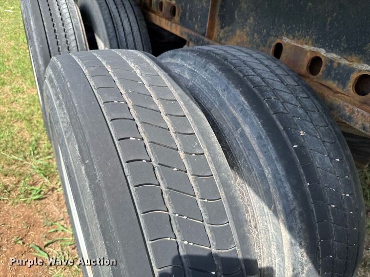 image for item DU9219 2005 Fontaine EFTW-6-8048SLAWK flatbed trailer