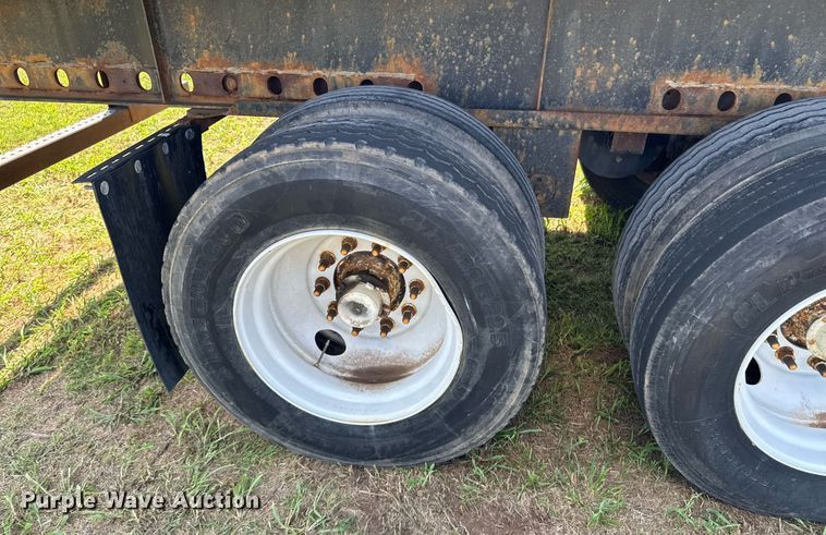 image for item DU9219 2005 Fontaine EFTW-6-8048SLAWK flatbed trailer