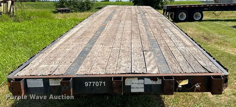 image for item DU9220 2008 Great Dane flatbed trailer
