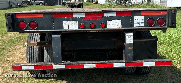 image for item DU9220 2008 Great Dane flatbed trailer