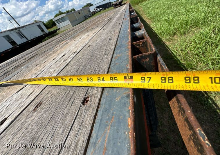 image for item DU9220 2008 Great Dane flatbed trailer