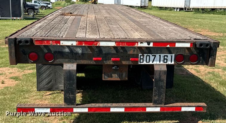 image for item DU9221 2005 Fontaine flatbed trailer