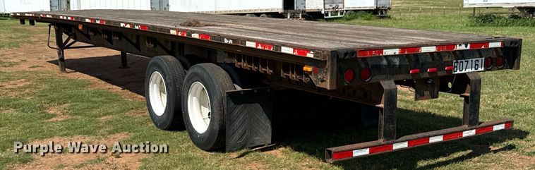 image for item DU9221 2005 Fontaine flatbed trailer
