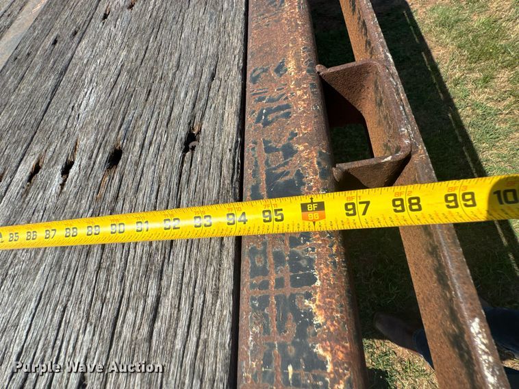 image for item DU9221 2005 Fontaine flatbed trailer