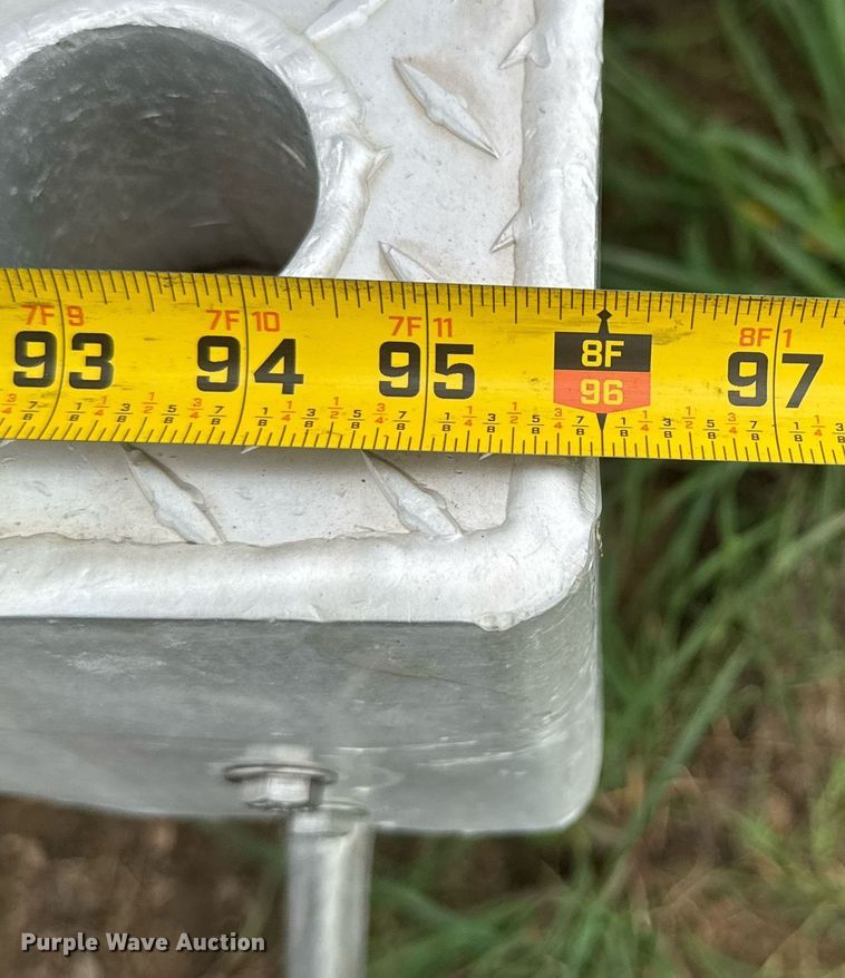 image for item DU9229 2011 International 4400 fuel truck