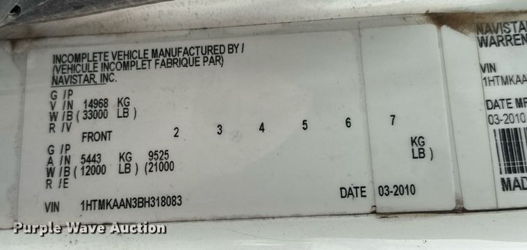 image for item DU9229 2011 International 4400 fuel truck