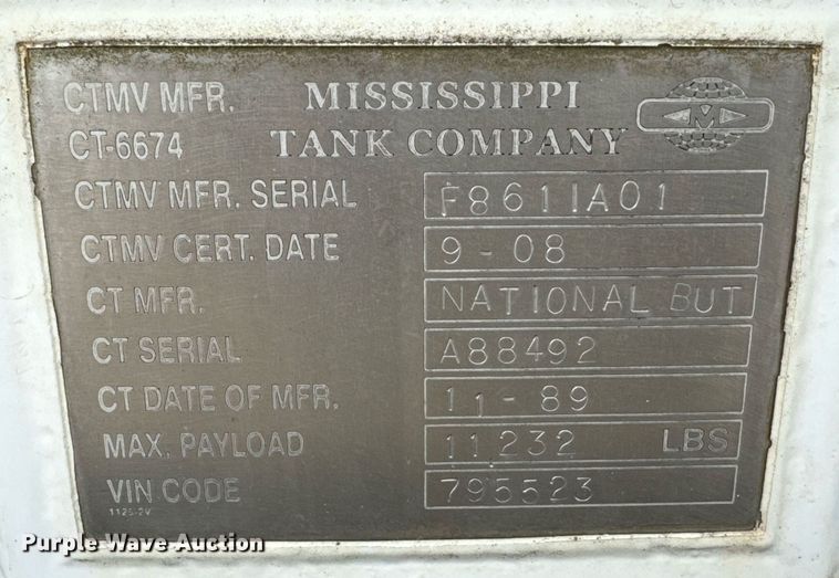 image for item DU9230 1999 Kenworth propane delivery truck