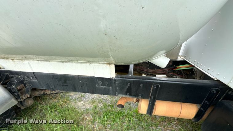 image for item DU9230 1999 Kenworth propane delivery truck