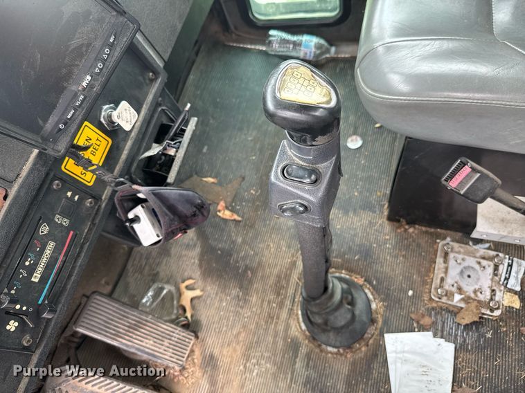 image for item DU9230 1999 Kenworth propane delivery truck