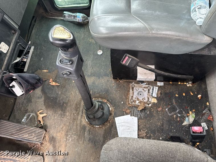 image for item DU9230 1999 Kenworth propane delivery truck