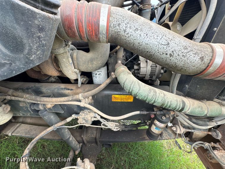 image for item DU9230 1999 Kenworth propane delivery truck