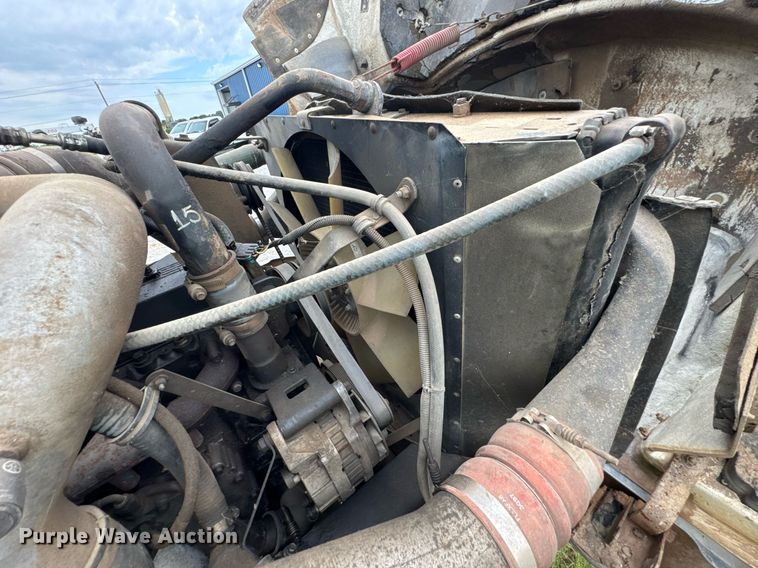 image for item DU9230 1999 Kenworth propane delivery truck