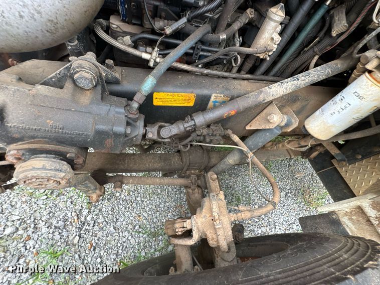 image for item DU9230 1999 Kenworth propane delivery truck