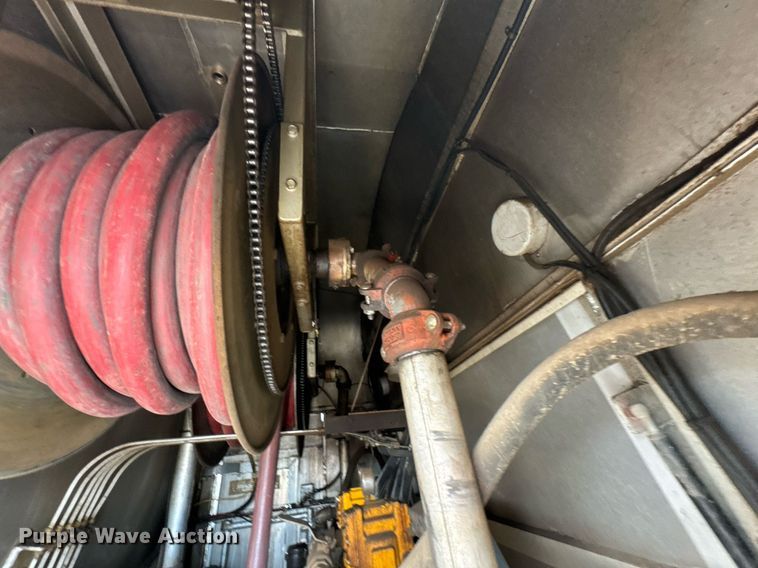 image for item DU9232 1998 Freightliner Conventional fuel truck