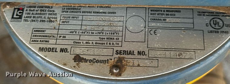 image for item DU9232 1998 Freightliner Conventional fuel truck