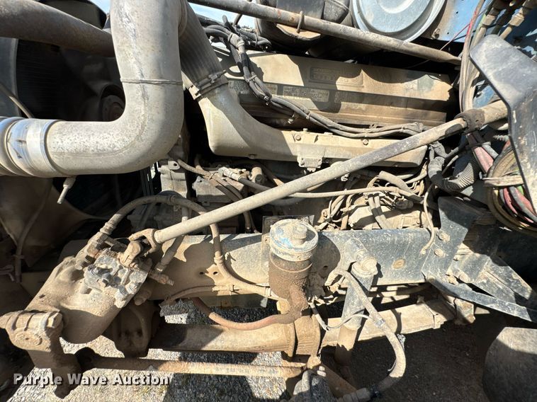 image for item DU9232 1998 Freightliner Conventional fuel truck