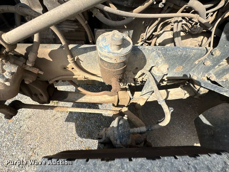 image for item DU9232 1998 Freightliner Conventional fuel truck