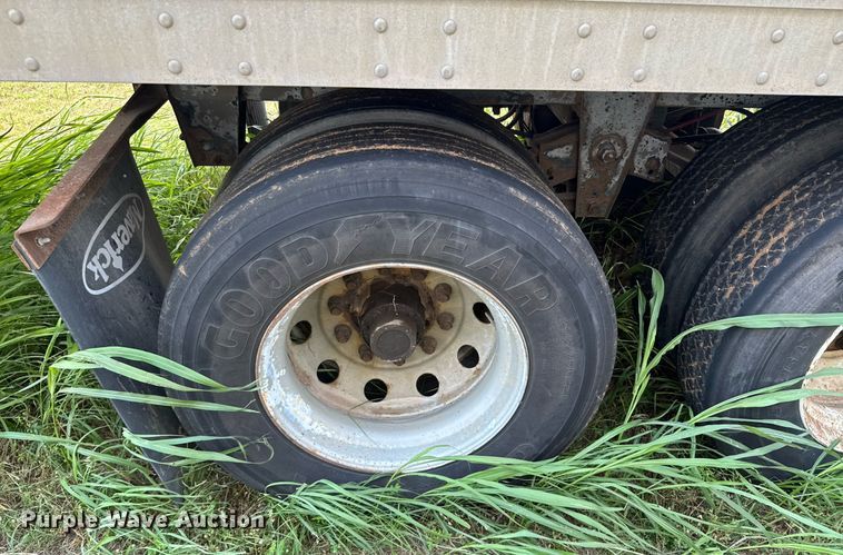 image for item DU9234 2005 Great Dane dry van trailer